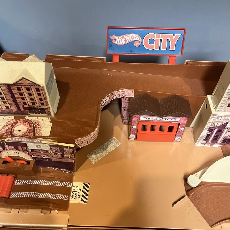 Hot Wheels Sto N Go CITY Play Set 1979 estojo de transporte de carro Mattel - Imagem 2 de 4