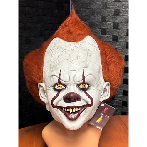 IT Pennywise Edición Deluxe Con Mascarilla Capilar TOTS Licencia Oficial Nueva con Etiqueta