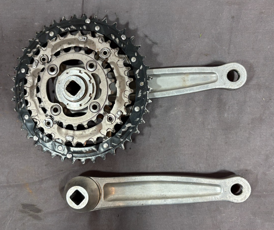 Vintage 1998 Shimano Deore LX FC-M569 175mm 44/32/22 Mountain Bike