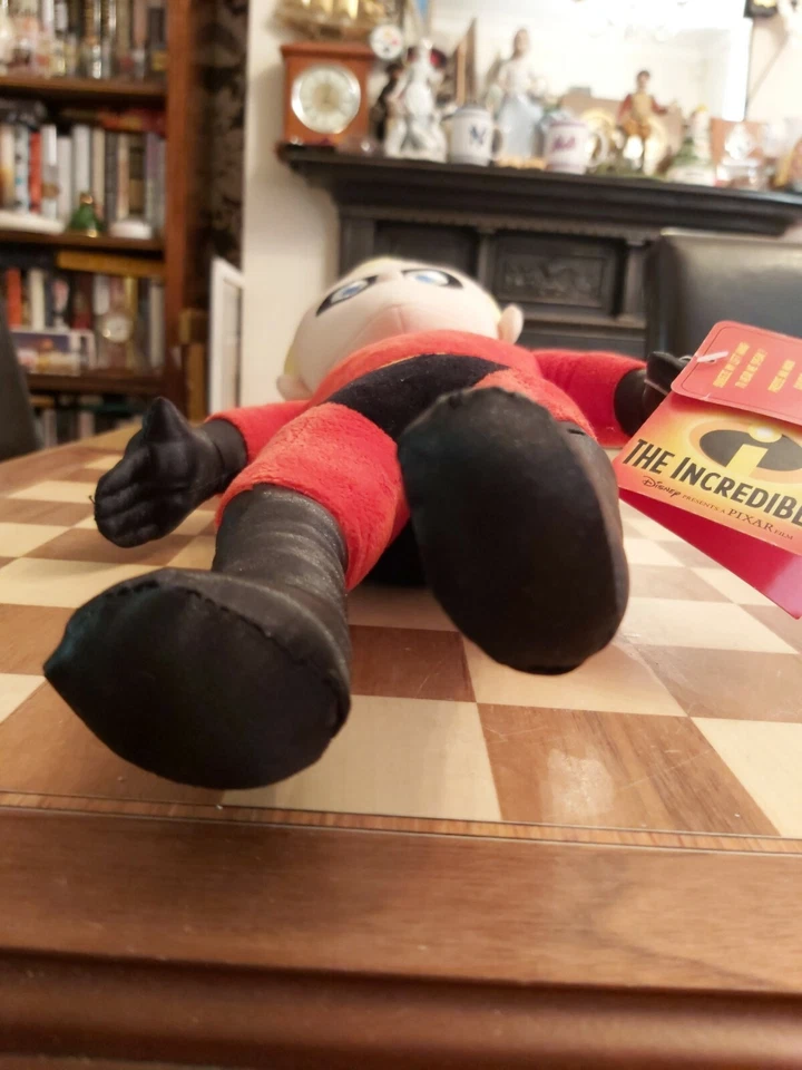 Disney 2004 oficial The Incredibles Dash Parr peluche parlante juguete suave 17" + etiquetas Foto 3 de 4