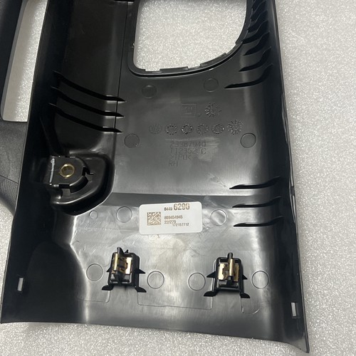 2019-2022 GM, Upper Front Right Center Pillar Trim Part# 84496290 - Picture 5 of 7