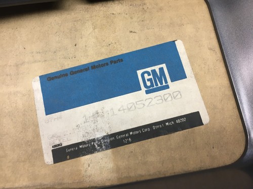 GM NOS 1983 1984 GMC G Van RH Headlight Bezel 14052300 - Bild 2 von 10