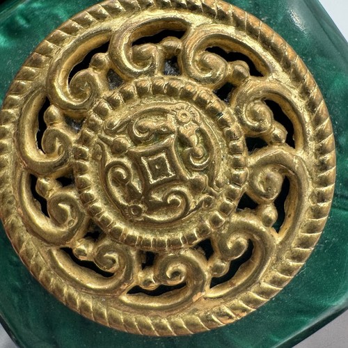 Vintage Emerald Green Lucite ? Clip On Earrings Gold Tone Medallion Domed Button - Picture 15 of 17