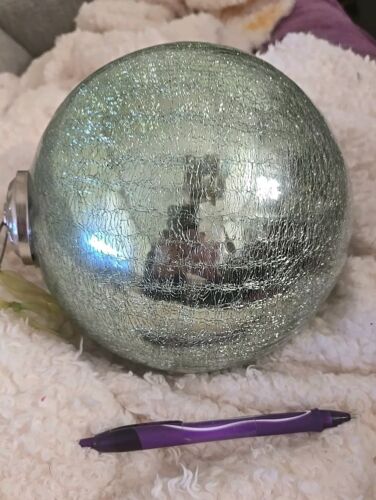 A LARGE KUGEL WITH CRACKLE. LIGHT GREEN 24" AROUND THE MIDDLE AND TOP TO BOTTOM - Picture 6 of 11