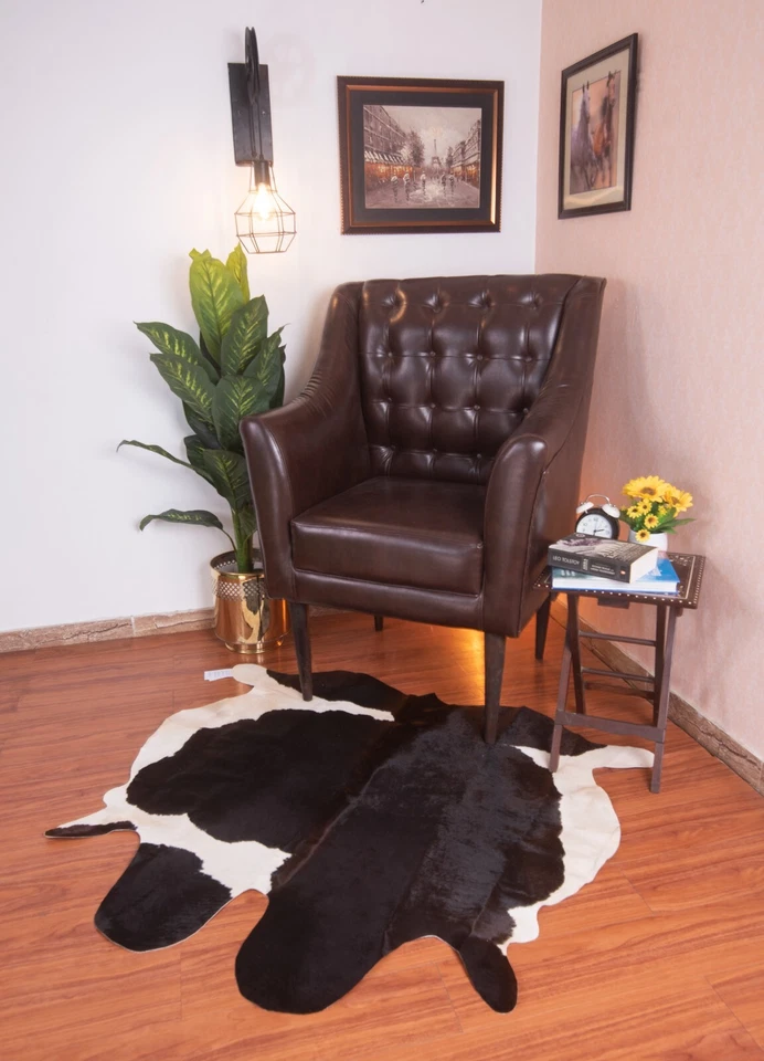 Alfombra de piel de vaca blanca y negra piel de vaca piel de animal real pelo en piel de vaca con estampado de vaca Foto 3 de 4