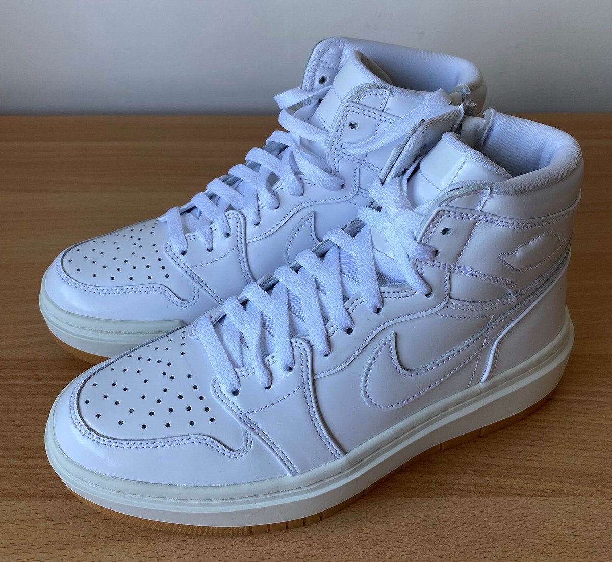 NEW NIKE WOMEN'S AIR JORDAN 1 ELEVATE SE WHITE GUM SHOES