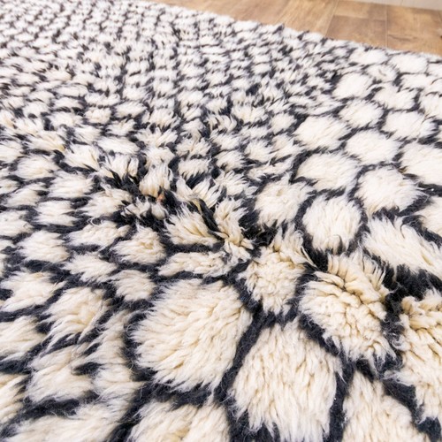 5x8 Moroccan Beni Ourain Rug - Handmade Black & White Wool Berber Shag Carpet - Picture 7 of 12