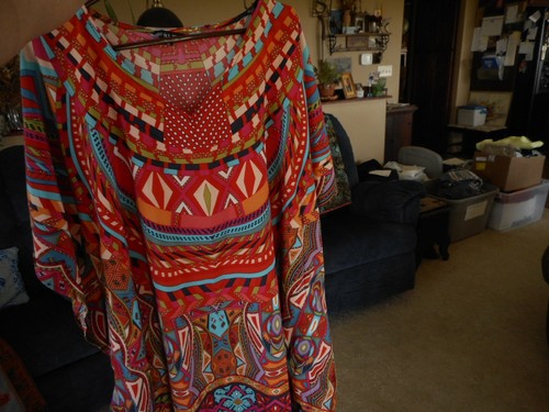 Boxy Flowey Tribal type pattern Red Pink Loose 40" Cst 34" Length Comfy Tunic - Picture 9 of 10