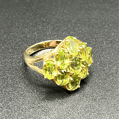 Vintage 10K Gelbgold Peridot Cluster Ring Größe 4,5