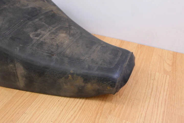 1981-1982 YAMAHA возбудитель 185 SR185 сиденье седло - Изображение 2 из 4