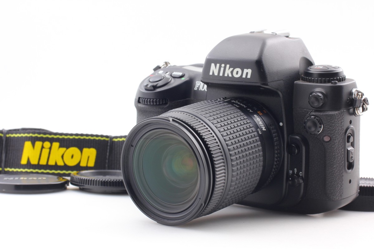 フィルムAFカメラ NIKON F100を購入。デジタル的な操作感の