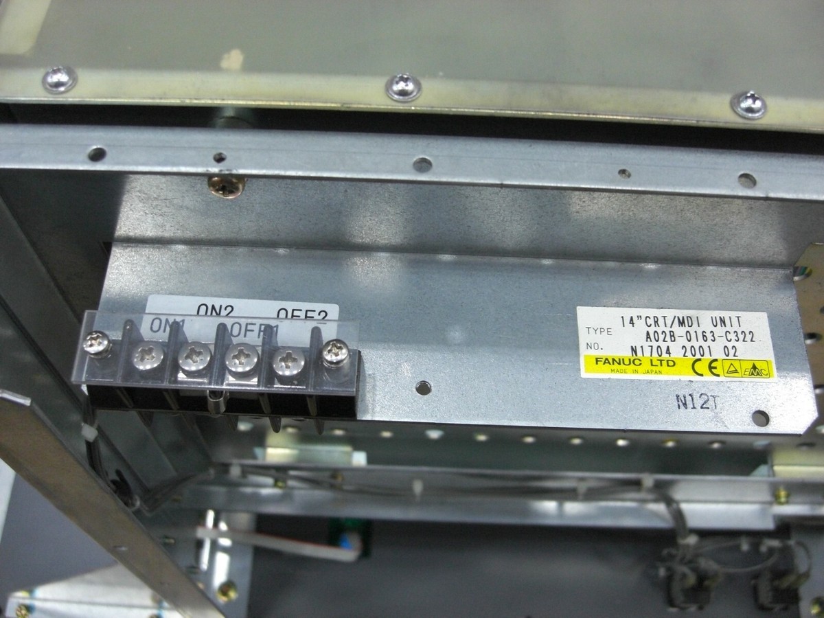 Fanuc 14 inch CRT/MDI A02B-0163-C322 Series 15-T, w/ A61L-0001