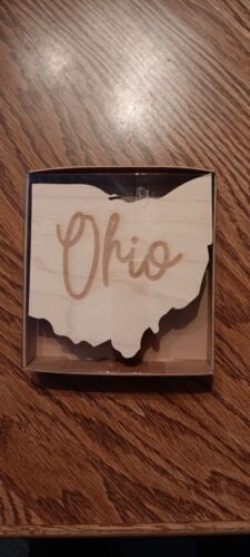 4er Set Ohio Holz gravierte Getränkeuntersetzer in Originalbehältern. - Bild 2 von 6