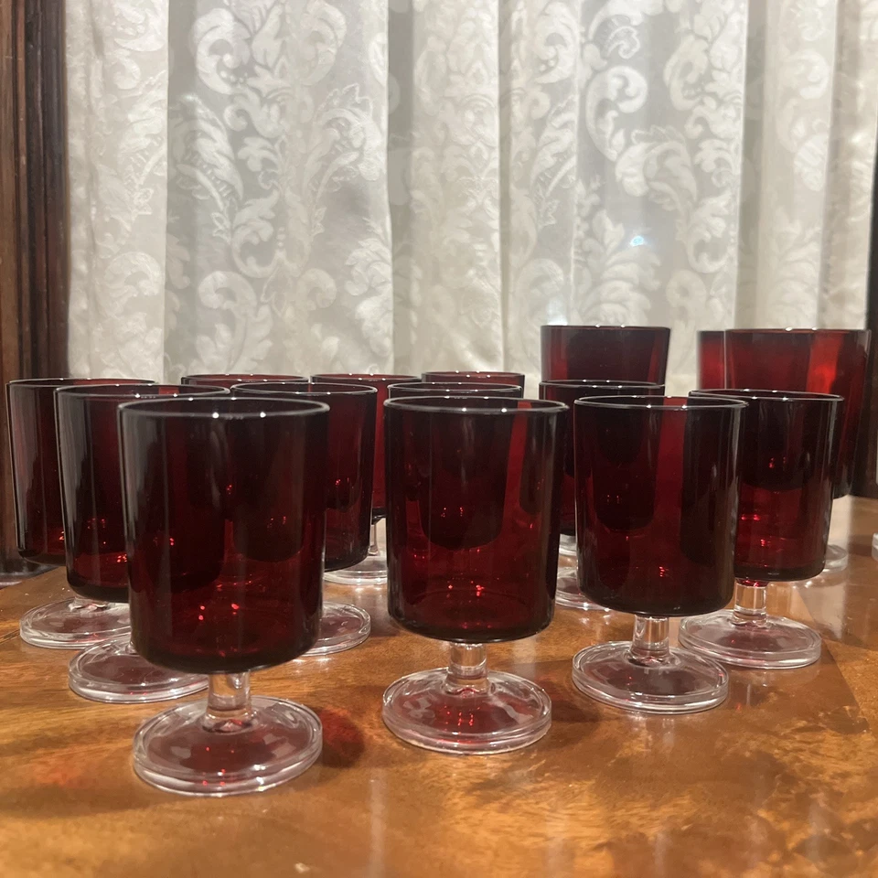 Set of 20 Cristal D'Arques Durand Cavalier Ruby Red Glasses Made in France - Image 2 of 4