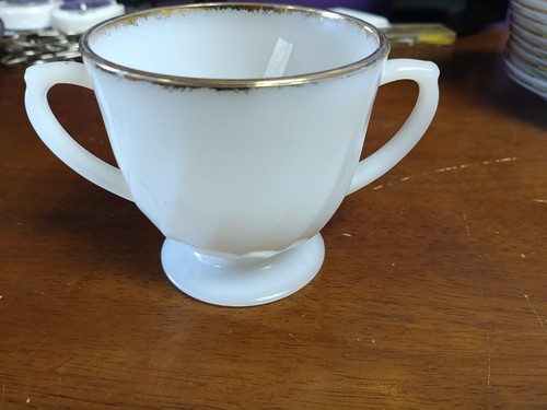 Lot Of 14 Anchor Hocking Fire King Saucers & Sugar cup Milk glass swirl gold rim - Picture 10 of 13
