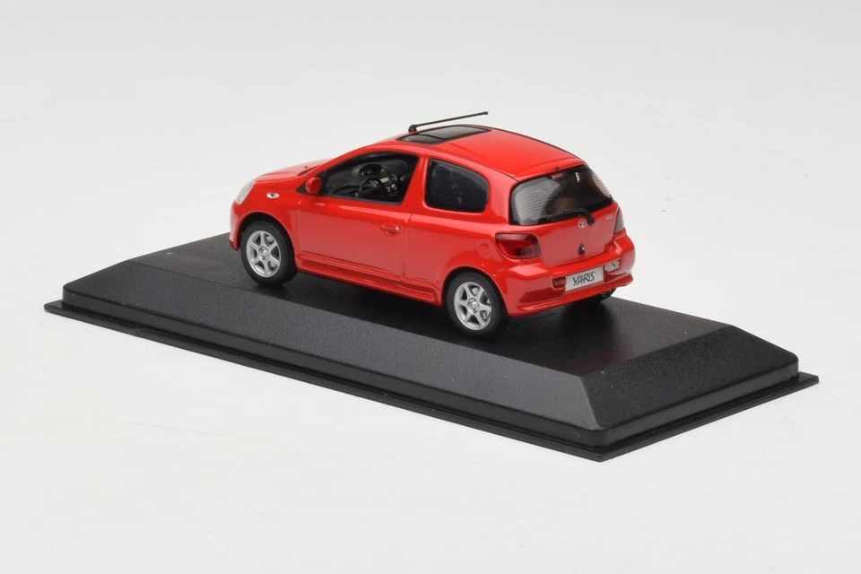 430166062 Toyota Yaris TS Red Minichamps 1/43 - Image 3 of 4