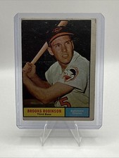 1961 Topps - Brooks Robinson #10