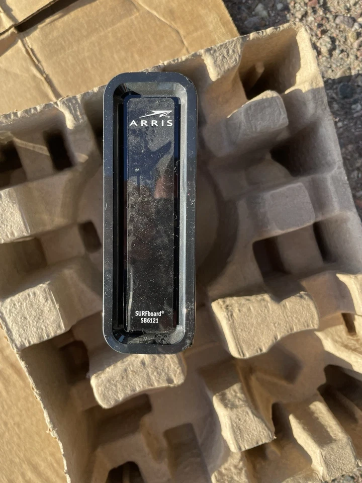Arris Surfboard SB6121 Cable Modem High Speed Internet - Image 3 of 4