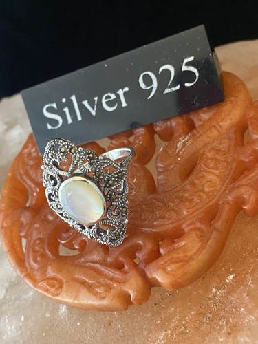 Large Solid Silver Mother Of Pearl Ring ( Victorian Style ) - Picture 4 of 8