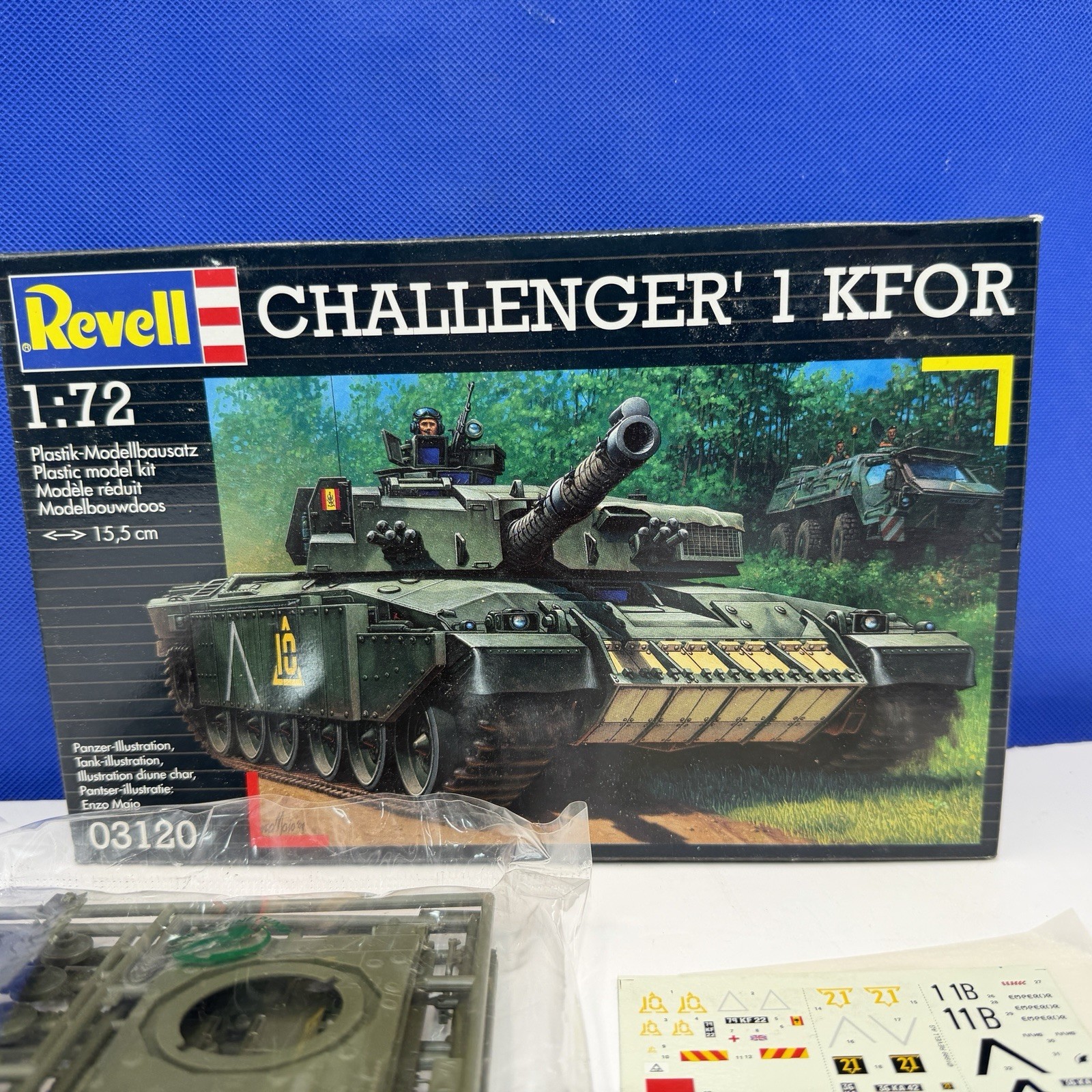 REVELL 03120 1:72 CHALLENGER 1 KFOR TANK , NEW OLD STOCK SCALE MODEL KIT