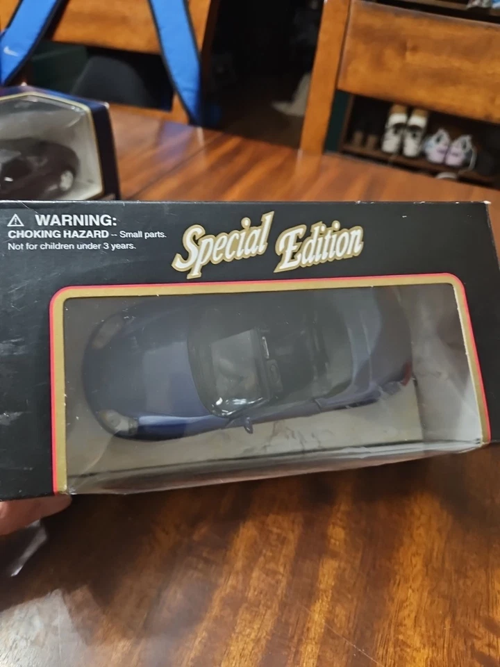 Maisto Porsche Boxster azul metálico 1996 escala 1/24 Die Cast Metal edición especificaciones Foto 3 de 4