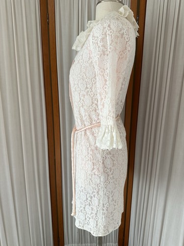 Vintage 60s Fashions by Marilyn House Coat Robe Pink Lace Belted Retro Pockets - Picture 4 of 16