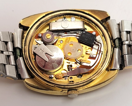 Vintage Girard-Perregaux Quartz Michelob presentation Men's watch AS IS to fix - Picture 12 of 12