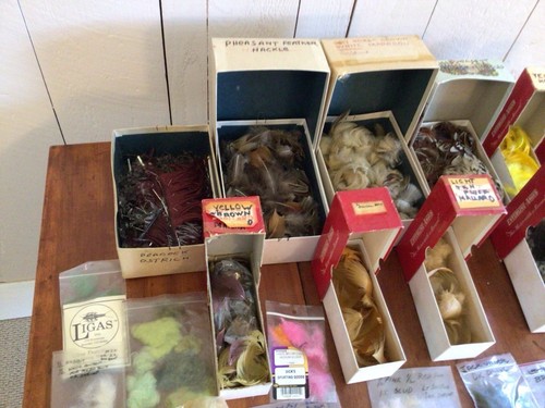 FLY FISHING HACKLE FEATHER LOT AND MORE, SEE ALL PHOTOS - Picture 2 of 10