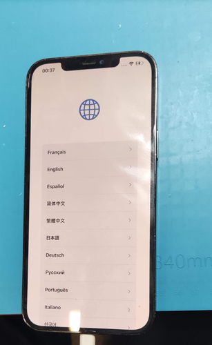 iPhone 12 pro max Bloqué Icloud S'allume ecran en bon état et vitre arriereaussi - Photo 2 sur 3