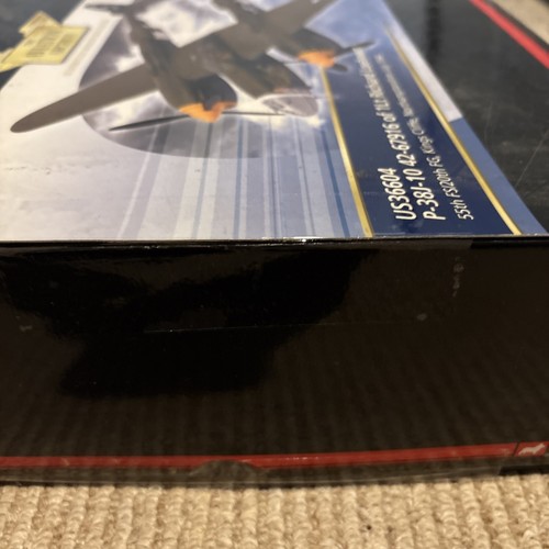 Corgi US36604 P-38J-10 42-67916 Of 1Lt Richard Loehnert “California Cutie” 1944 - Picture 6 of 9