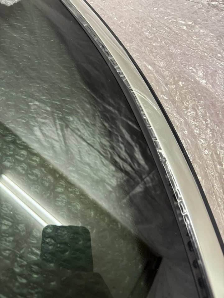MERCEDES-BENZ C W205 Kleines Seitenfenster hinten links A2056702312 33443803 - Bild 2 von 4