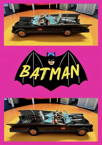 Corgi 1966 Style Batmobile w/ Batman & Robin #267 1:46 Scale Die-Cast RT26701 - Picture 10 of 23