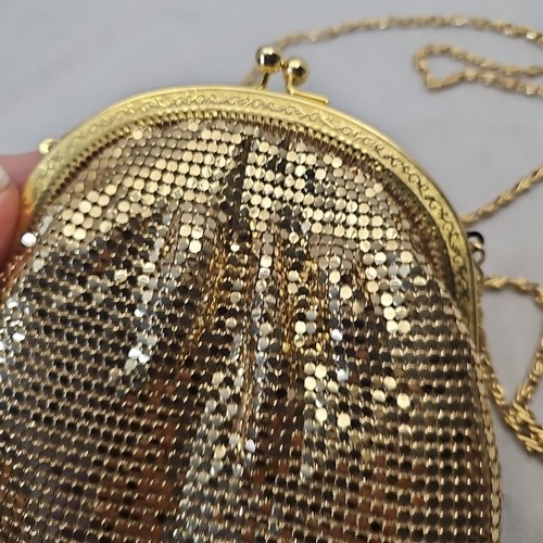 Bolso de noche vintage Fiora dorado cota de malla para damas bolso de mano correa de cadena de metal  - Imagen 2 de 12