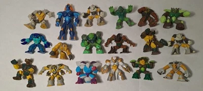 lot de 18 figurines GORMITI Giochi Preziosi dont 2 avec connecteur de base - Photo 1/4