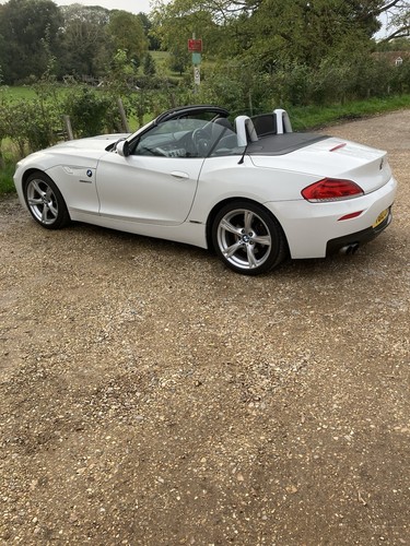 BMW Z4 SDrive 2.0i M Sport 2012 White - Picture 7 of 12