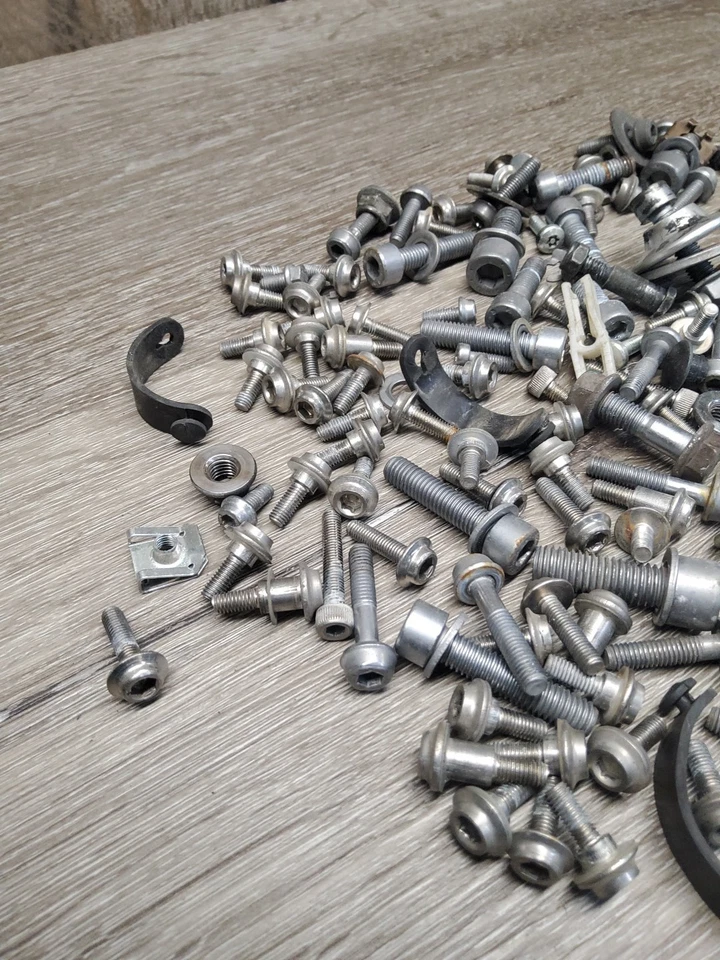 2021 21 21-25 BMW G310R G310 разные болты винты оборудование DL-688 - Изображение 2 из 4