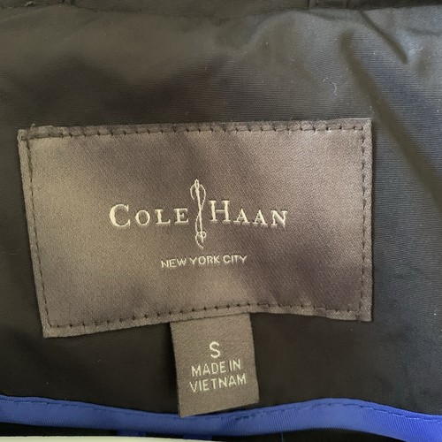 Cole Haan Damen schwarzer Regen Trenchcoat versteckte Kapuze Taschen Größe Small - Bild 2 von 14