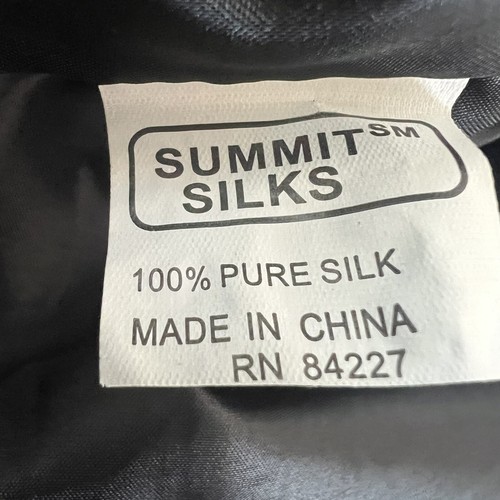 Chinese Pure Silk Vest Asian Orient Insulated Floral Embroidered Black Size M US - Picture 5 of 5