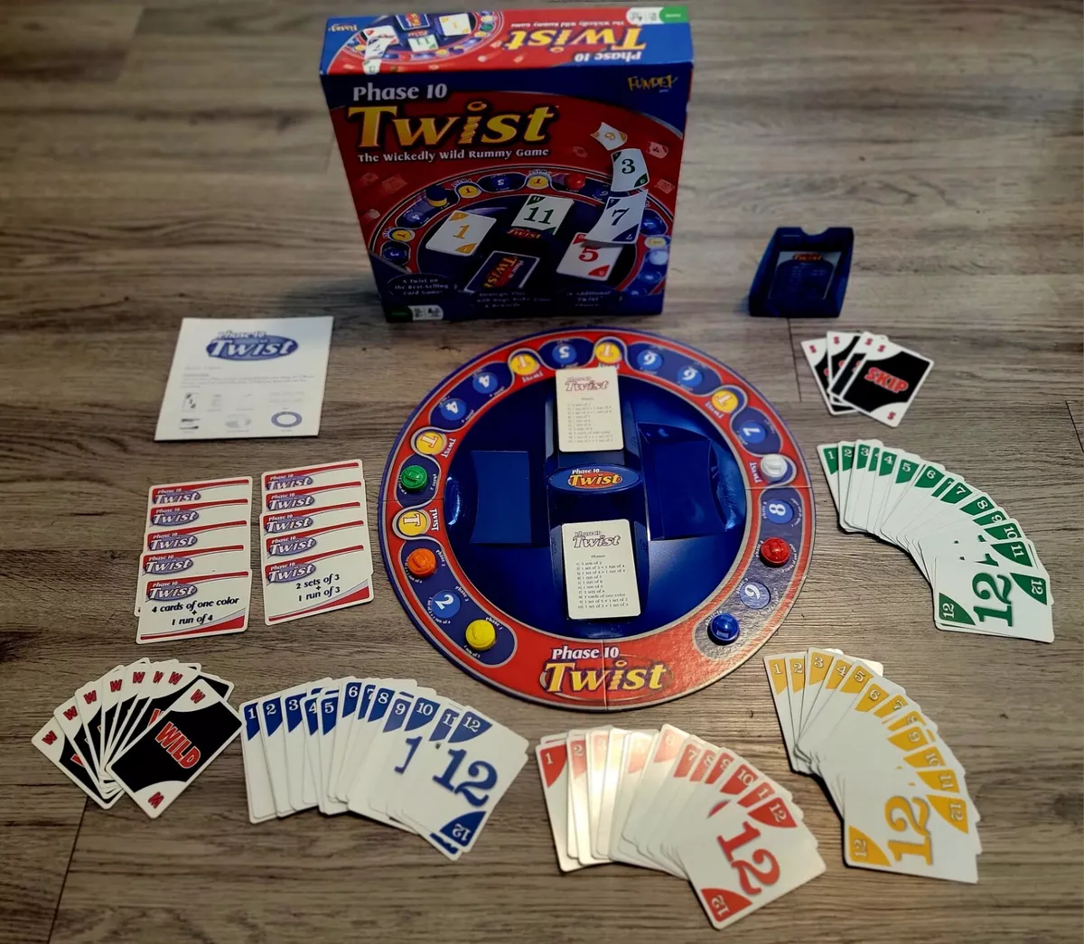 Mattel Phase 10 Twist Card Game