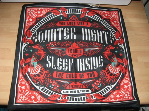 V E Schwab Gallant signed Waterstones 1st & full Illumicrate box stencil edges - Picture 11 of 12