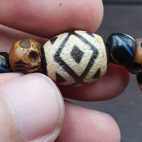 Very rare Tibetan dzi bead old amulet Agate Eyes pattern Tibet gzi bracelet - Picture 4 of 12