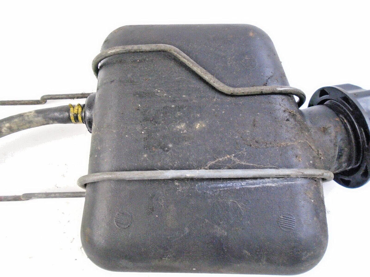 MTD Yard Machine Gas Tank and Mount 3.5 HP Snow blower M#31A-240 MTD Yard Machine Gas Tank and Mount 3.5 HP Snow blower M#31A-240