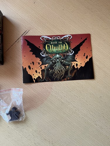 Juego de cartas Rise of Cthulhu de Pandagm - Imagen 9 de 9