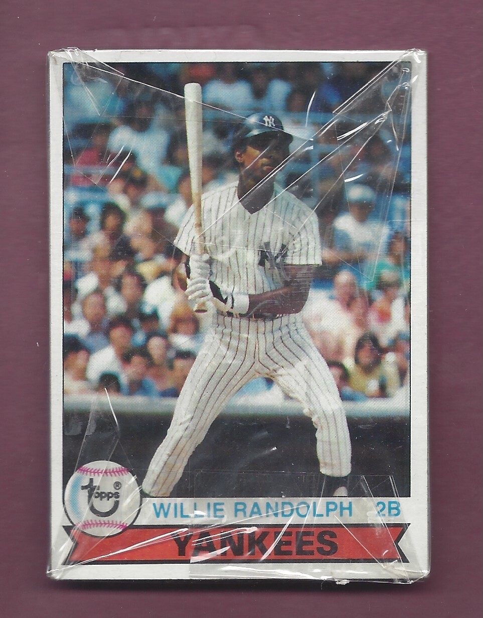 1979 TOPPS NEW YORK YANKEES BURGER KING CELLO PACK WILLIE RANDOLPH SHOWING