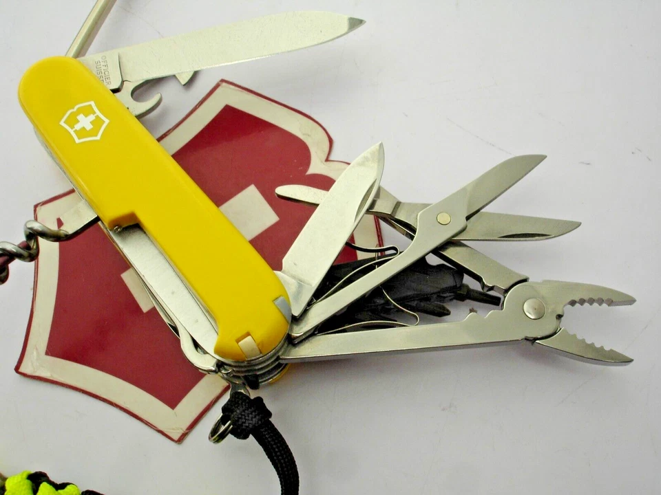 Raro Victorinox Swiss Army Cybertool M 32 Funciones Amarillo Die Post CASI COMO NUEVO Foto 3 de 4