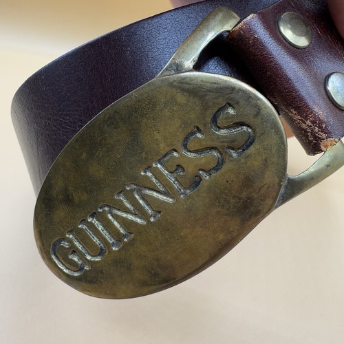 Vintage Guinness Solid Brass Belt Buckle Engraved Brown Leather Spellout - Picture 4 of 7