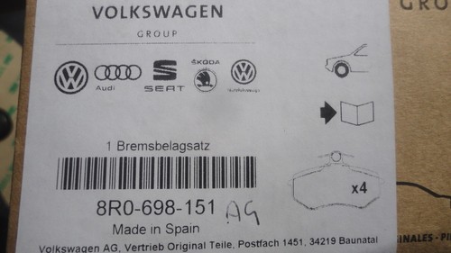 GENUINE AUDI FRONT BRAKE PADS SET 8R0698151AG A4 S4 S5 A5 (345mm disc) - Picture 3 of 5