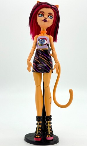 Monster High G3 Skulltimate Secrets: Neon Frights Toralei Stripe - Picture 2 of 9