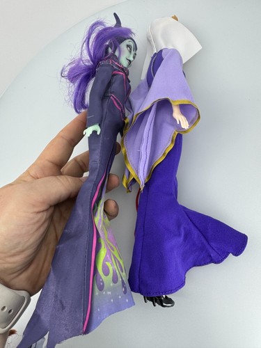 2 poupées Maléfique et la méchante reine Hasbro/Mattel Villains - Photo 5/10