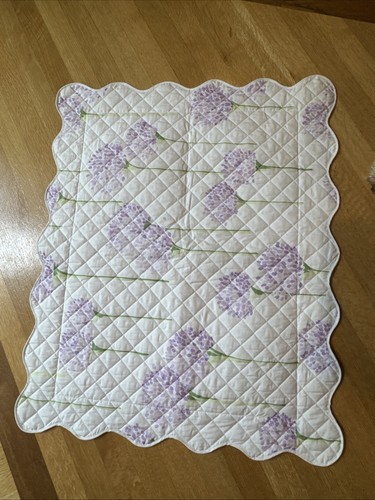 Matouk Lulu DK 32x26" Egyptian Cotton Pillow Sham Allium Floral Quilt Scalloped - Picture 3 of 11